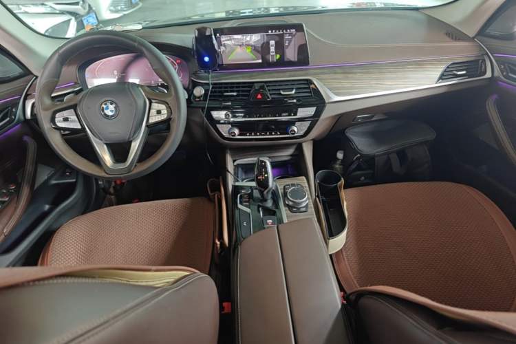 Used BMW 5 Series 2020 530Li Leading Edition Luxury Package Center Console