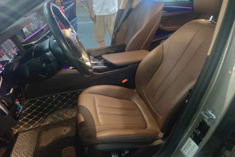 Used BMW 5 Series 2020 525Li Luxury Package Left Front Seat