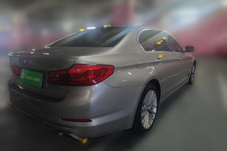 Used BMW 5 Series 2020 525Li Luxury Package Rear Right 45 Deg