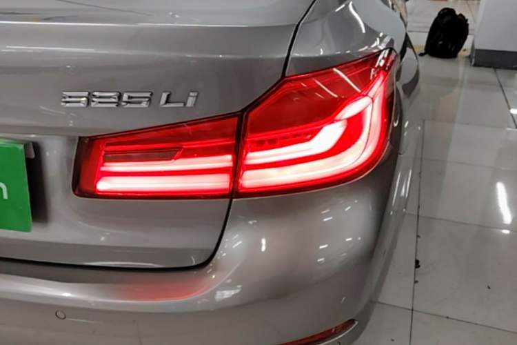Used BMW 5 Series 2020 525Li Luxury Package Right Rear Taillight
