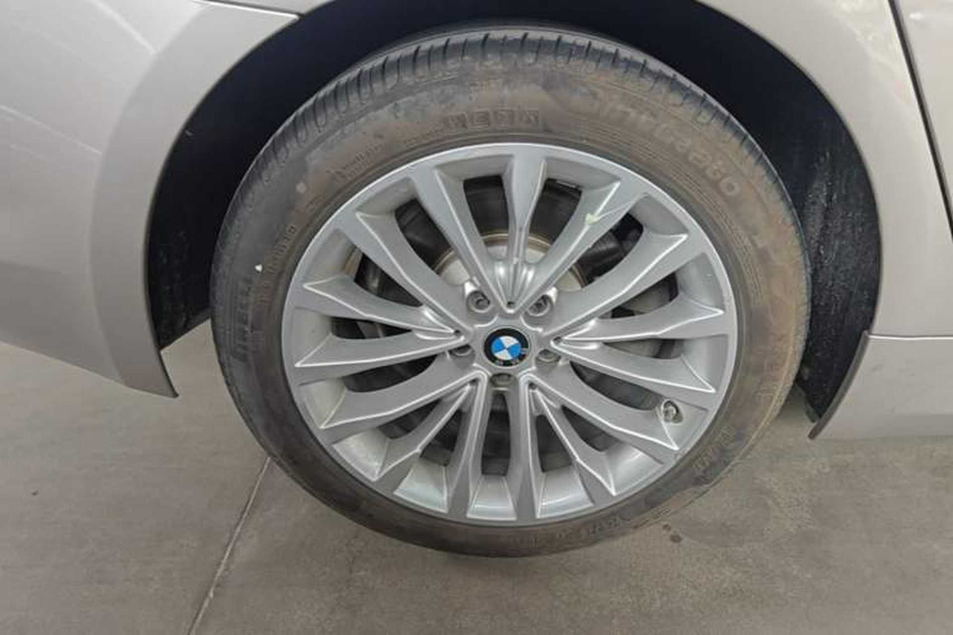 Used BMW 5 Series 2020 530Li Leading Edition Luxury Package Right Rear Wheel Hub