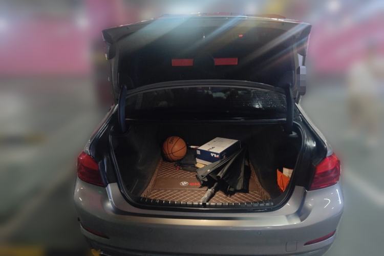 Used BMW 5 Series 2020 525Li Luxury Package Trunk