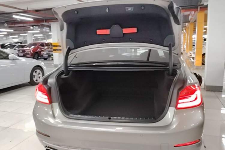 Used BMW 5 Series 2020 525Li Luxury Package Trunk