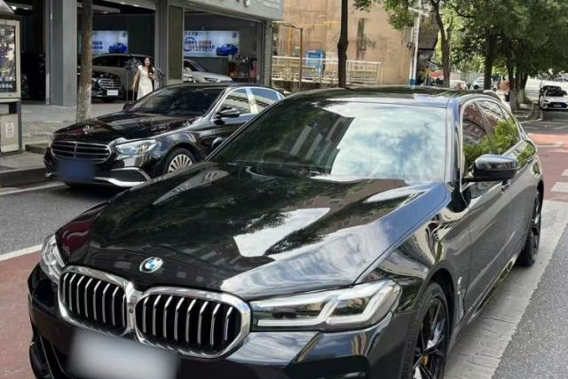Używany BMW 5 Series 2021 530Li Luxury Edition M Sport Package