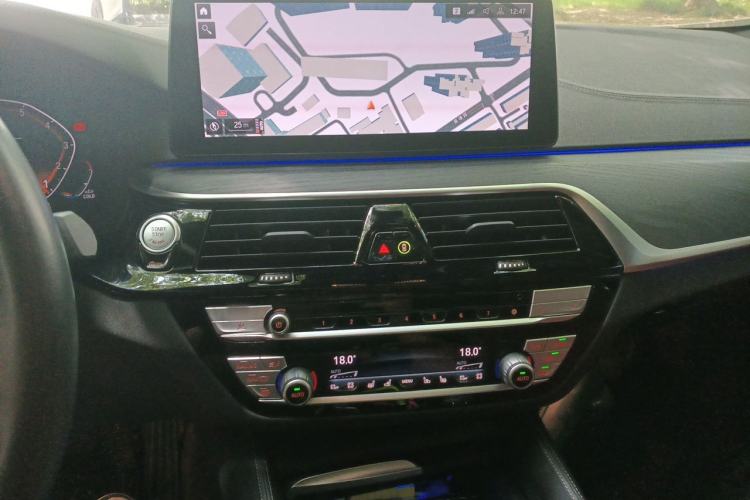 Used BMW 5 Series 2021 530Li Luxury Edition M Sport Package Audio And AC Panel