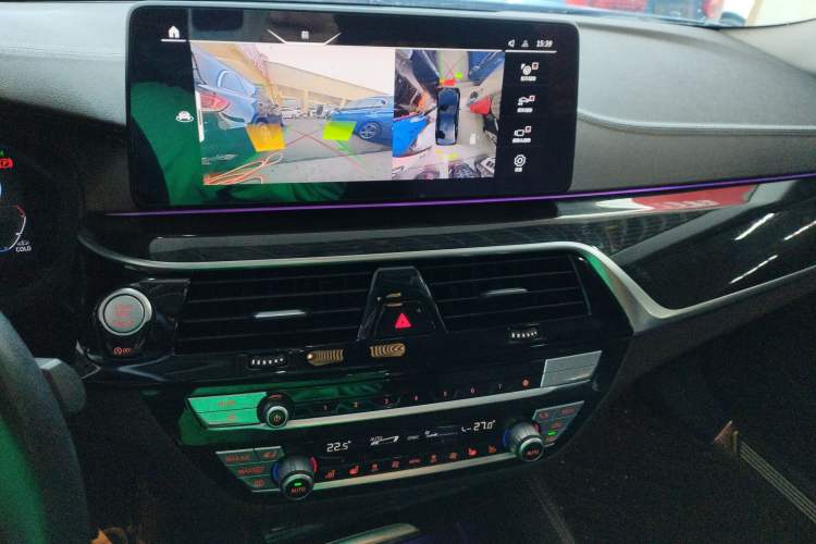 Used BMW 5 Series 2021 525Li Luxury Package Audio And AC Panel