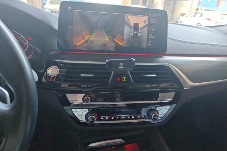 Used BMW 5 Series 2021 530Li Luxury Edition Premium Package Audio And AC Panel