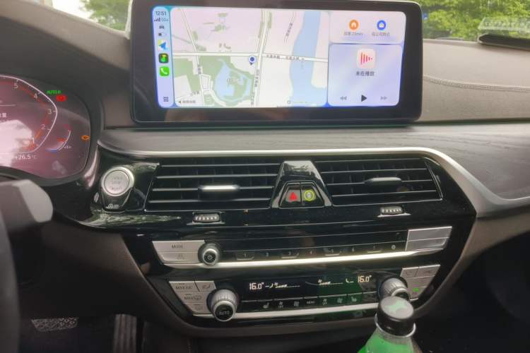 Used BMW 5 Series 2021 530Li xDrive M Sport Package Audio And AC Panel