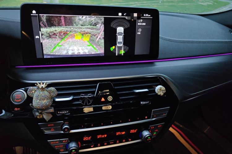 Used BMW 5 Series 2021 Facelifted 530Li Leading Edition M Sport Package Audio And AC Panel