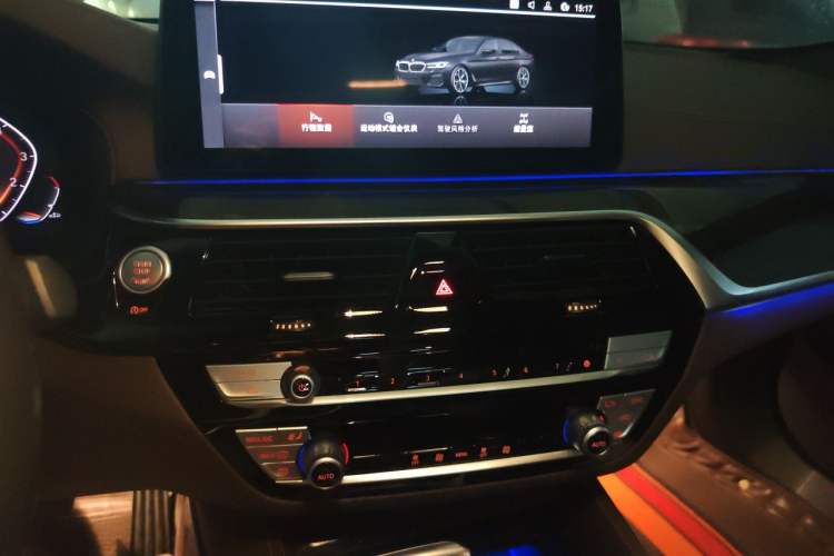 Used BMW 5 Series 2021 525Li M Sport Package Audio And AC Panel