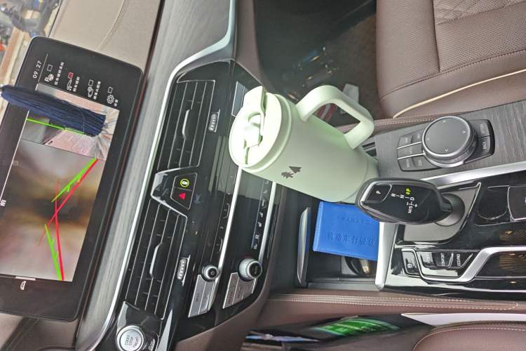 Used BMW 5 Series 2021 530Li Leading Model M Sport Package Audio And AC Panel