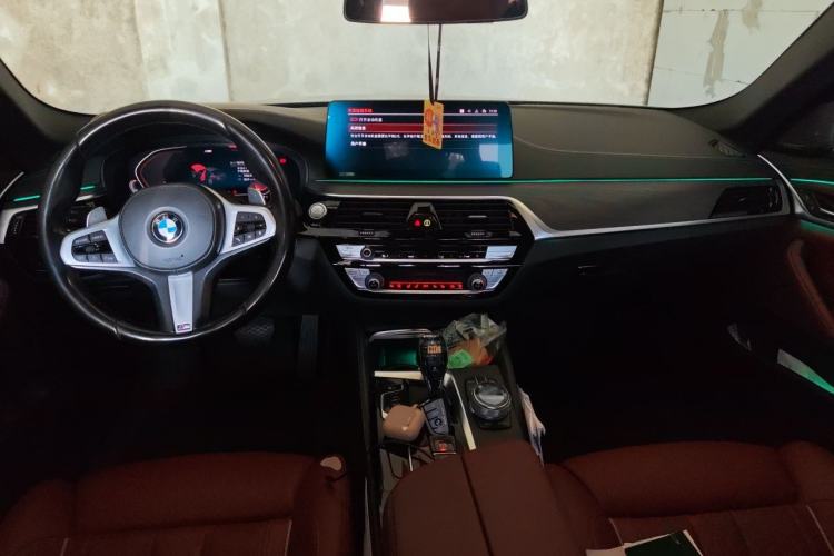 Used BMW 5 Series 2021 530Li Luxury Edition M Sport Package Center Console