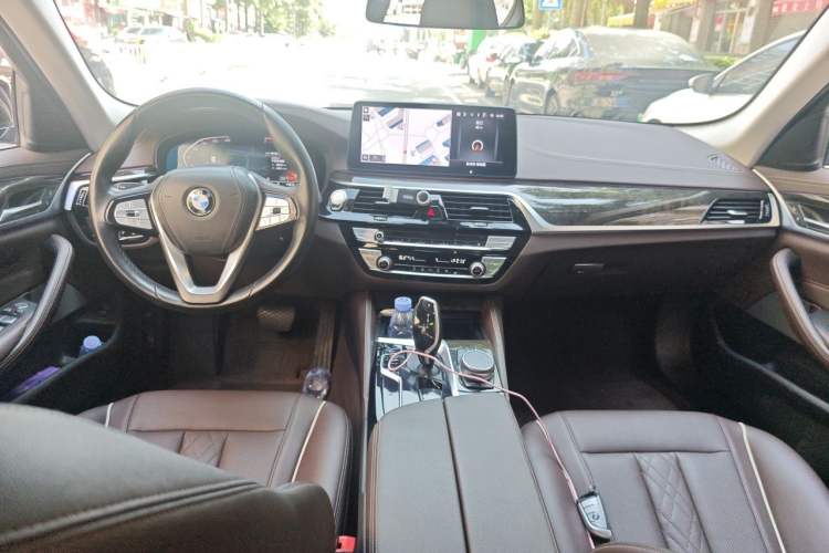 Used BMW 5 Series 2021 Updated Version 525Li Luxury Package Center Console