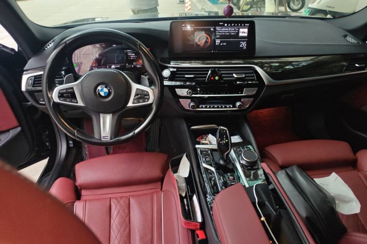 Used BMW 5 Series 2021 530Li Luxury Edition M Sport Package Center Console