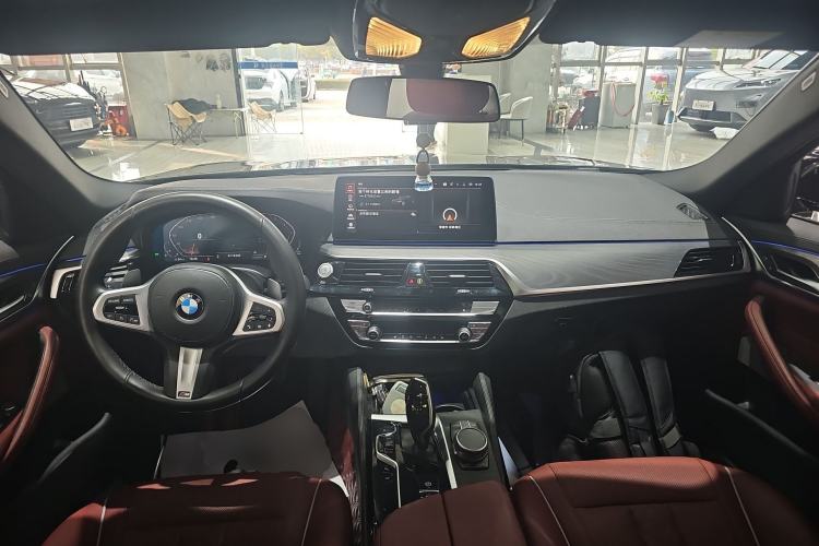 Used BMW 5 Series 2021 530Li Leading Model M Sport Package Center Console