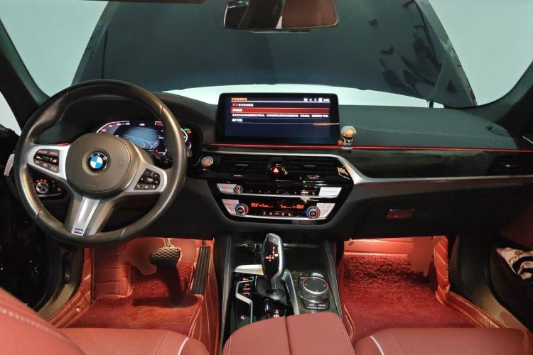 Used BMW 5 Series 2021 525Li M Sport Package Center Console