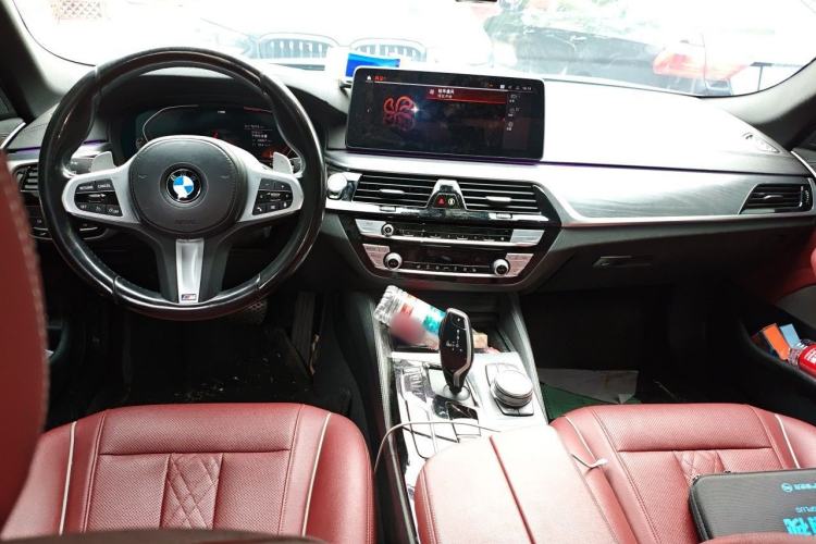 Used BMW 5 Series 2021 530Li Leading Model M Sport Package Center Console