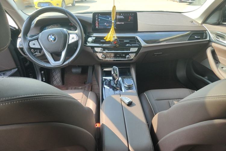 Used BMW 5 Series 2021 525Li Luxury Package Center Console