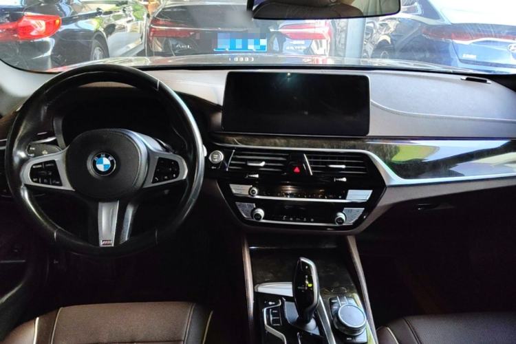 Used BMW 5 Series 2021 525Li M Sport Package Center Console