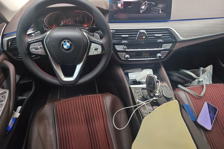 Used BMW 5 Series 2021 530Li Leading Luxury Package Center Console