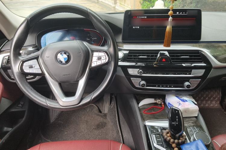 Used BMW 5 Series 2021 Updated Version 525Li Luxury Package Center Console