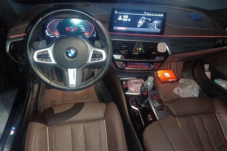 Used BMW 5 Series 2021 Restyled 530Li Luxury Edition M Sport Package Center Console