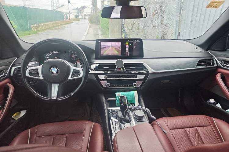Used BMW 5 Series 2021 530Li Leading Model M Sport Package Center Console