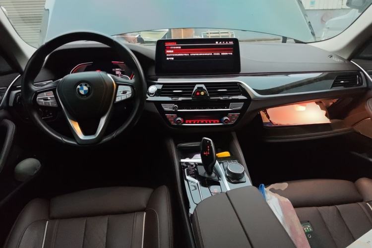 Used BMW 5 Series 2021 530Li Luxury Edition Premium Package Center Console