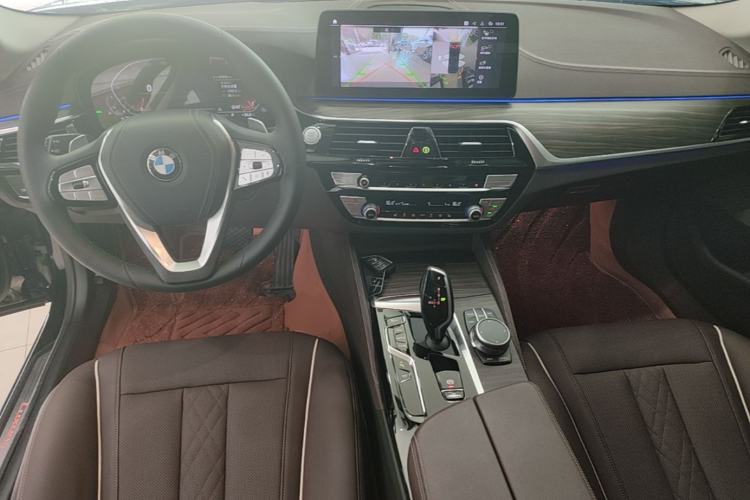 Used BMW 5 Series 2021 Restyled 530Li Leading Edition Luxury Package Center Console