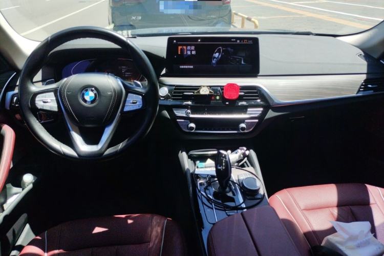 Used BMW 5 Series 2021 Restyled 530Li Leading Edition Luxury Package Center Console