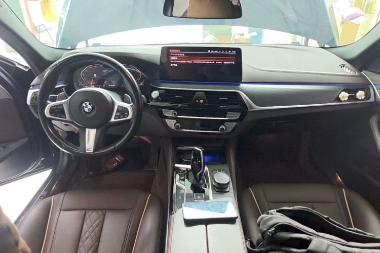 Used BMW 5 Series 2021 530Li Leading Model M Sport Package Center Console