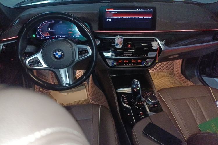 Used BMW 5 Series 2021 525Li M Sport Package Center Console