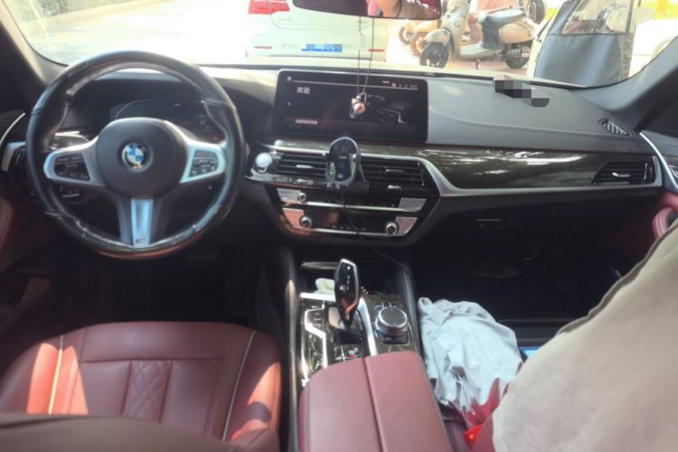 Used BMW 5 Series 2021 525Li M Sport Package Center Console