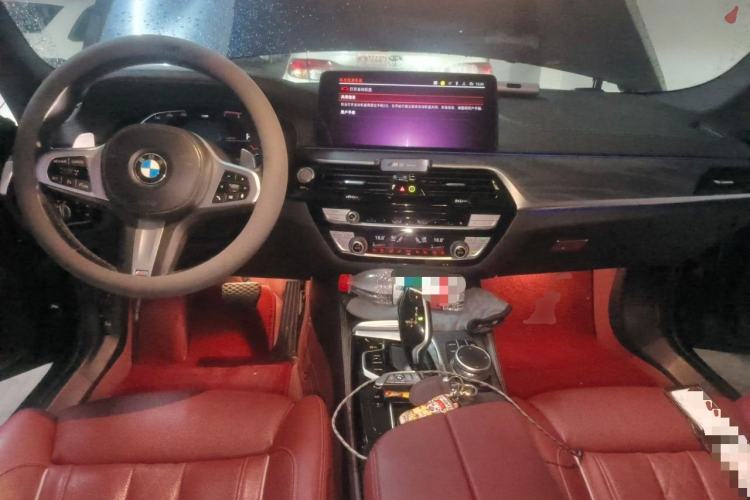 Used BMW 5 Series 2021 530Li Luxury Edition M Sport Package Center Console