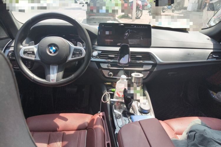 Used BMW 5 Series 2021 530Li Luxury Edition M Sport Package Center Console