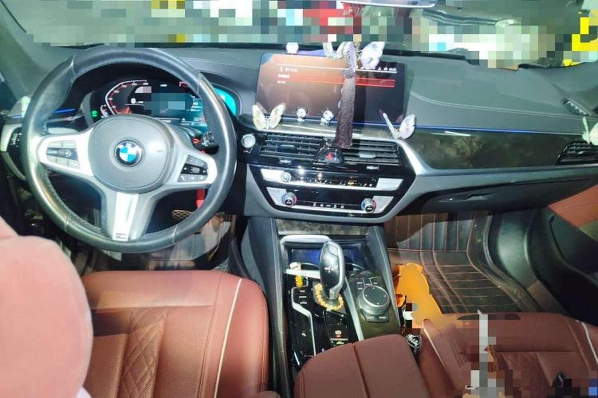 Used BMW 5 Series 2021 525Li M Sport Package Center Console