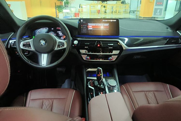 Used BMW 5 Series 2021 525Li M Sport Package Center Console