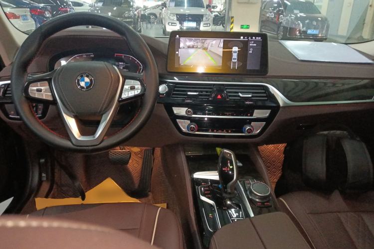 Used BMW 5 Series 2021 525Li Luxury Package Center Console
