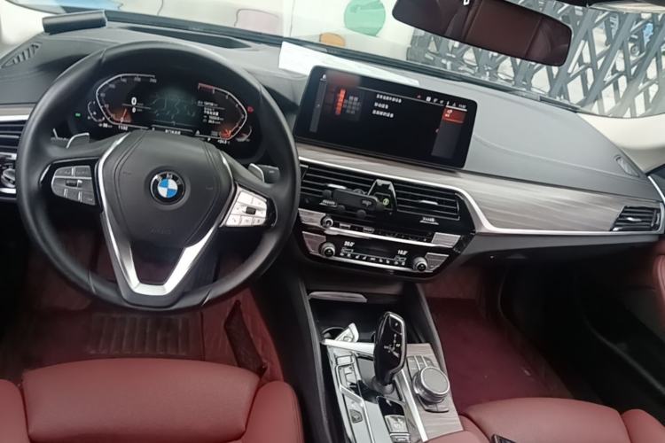Used BMW 5 Series 2021 530Li Luxury Edition Premium Package Center Console