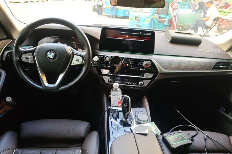 Used BMW 5 Series 2021 530Li Luxury Edition Premium Package Center Console