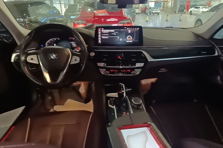 Used BMW 5 Series 2021 525Li Luxury Package Center Console