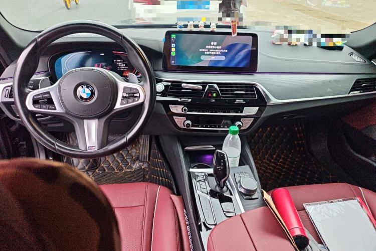 Used BMW 5 Series 2021 530Li Leading Model M Sport Package Center Console