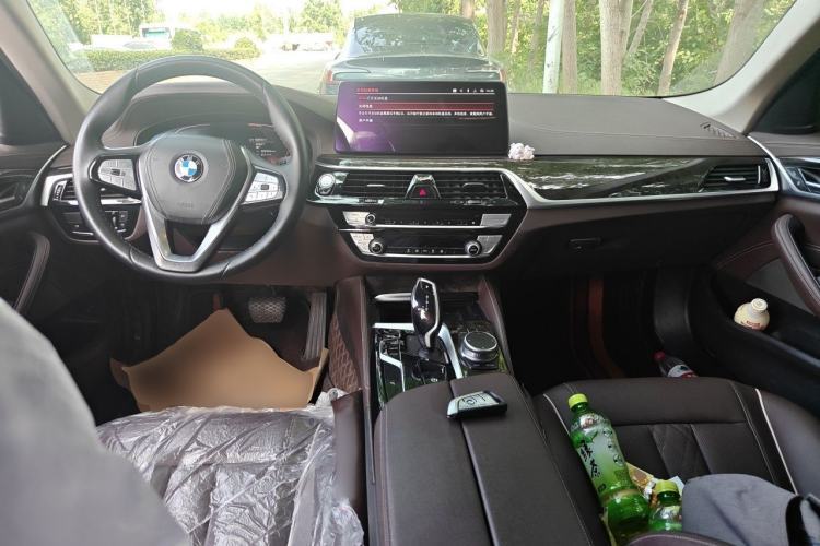 Used BMW 5 Series 2021 525Li Luxury Package Center Console