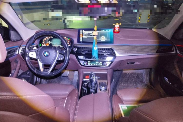 Used BMW 5 Series 2021 530Li Luxury Edition Premium Package Center Console
