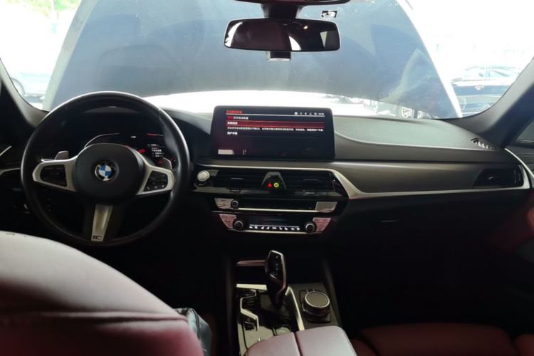 Used BMW 5 Series 2021 530Li Luxury Edition M Sport Package Center Console