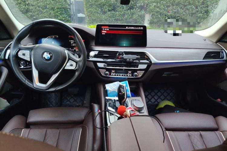 Used BMW 5 Series 2021 530Li Luxury Edition Premium Package Center Console