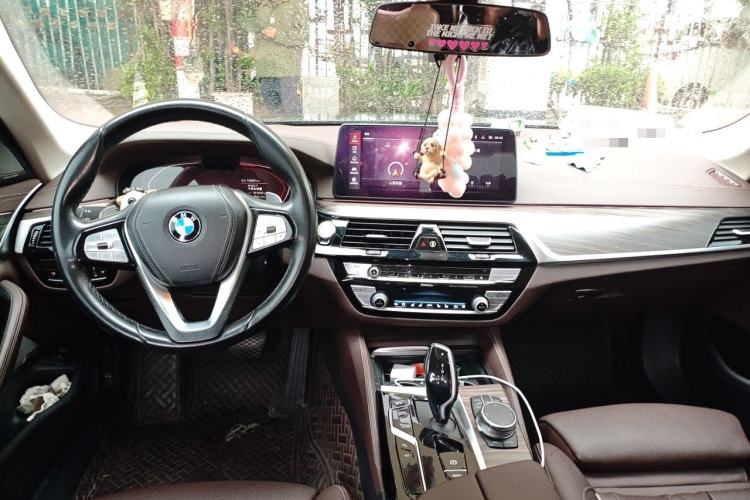 Used BMW 5 Series 2021 530Li Luxury Edition Premium Package Center Console
