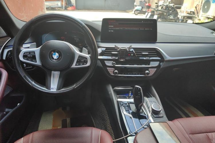 Used BMW 5 Series 2021 530Li Leading Luxury Package Center Console