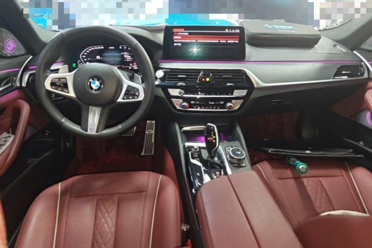Used BMW 5 Series 2021 530Li Leading Model M Sport Package Center Console
