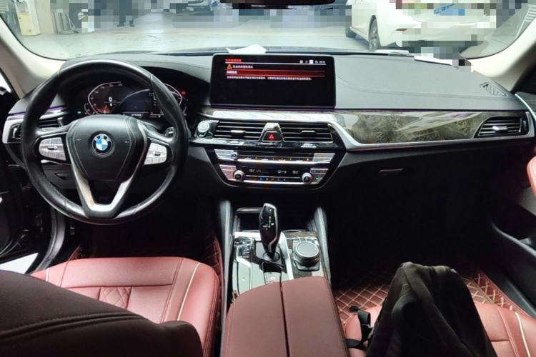 Used BMW 5 Series 2021 Updated Version 525Li Luxury Package Center Console